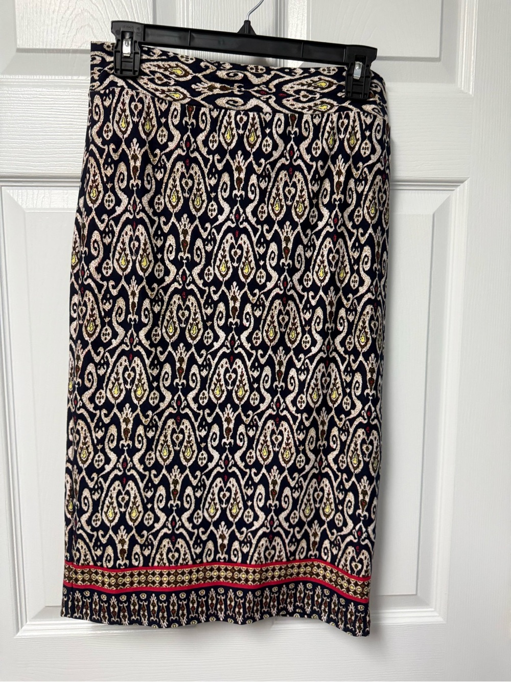 Gilli Navy Printed Pencil Skirt with Red Trim